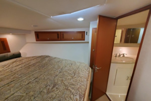 40 Cabo - Manana - Master Stateroom