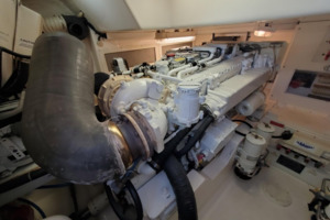 40 Cabo - Manana - Engine Room