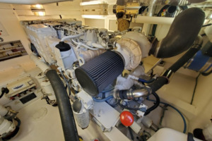 40 Cabo - Manana - Engine Room