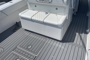 SeaHunter 37 - Lonesome Cowboy - Midship