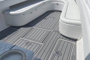 SeaHunter 37 - Lonesome Cowboy - Forward Seating