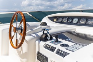 Azimut 80 - Flybridge Helm