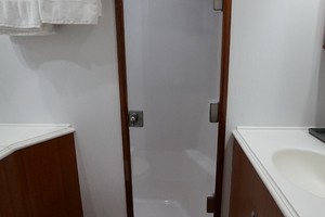 Whiticar 77 - Kings Blue - guest head