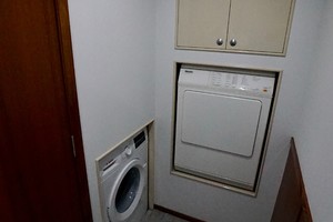 Whiticar 77 - Kings Blue - laundry