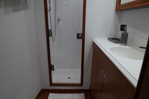 Whiticar 77 - Kings Blue - guest head