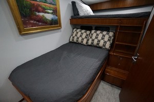 Whiticar 77 - Kings Blue - guest stateroom