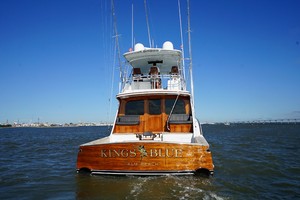 Whiticar 77 - Kings Blue - stern profile