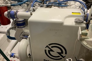 Broward 102 - Andiamo - Engine Room