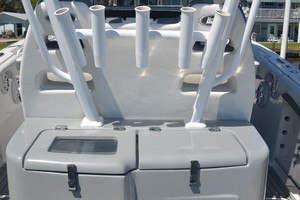 Tidewater 320 CC - tackle center