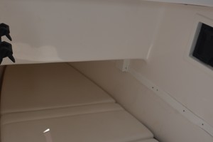 Tidewater 320 CC - berth