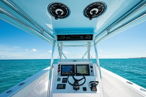 Venture 39-Black and Blue-Helm