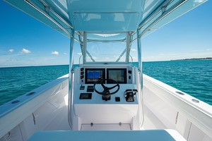 Venture 39-Black and Blue-Helm