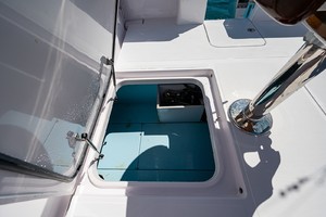 Venture 39-Black and Blue-Cockpit