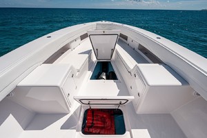 Venture 39-Black and Blue-Bow