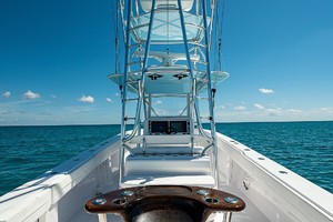 Venture 39-Black and Blue-Cockpit