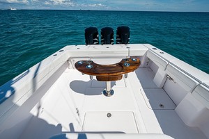Venture 39-Black and Blue-Cockpit