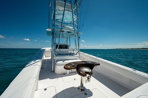 Venture 39-Black and Blue-Cockpit