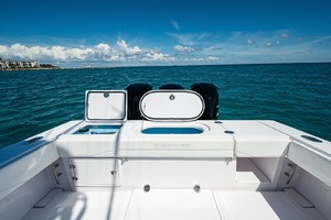 Venture 39-Black and Blue-Cockpit