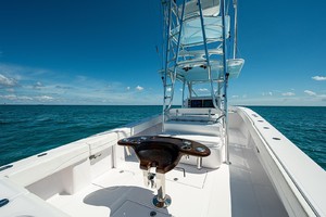 Venture 39-Black and Blue-Cockpit
