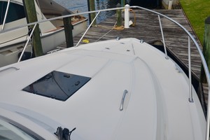 Pursuit 32 - Grillin Time - foredeck