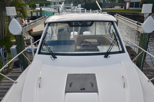 Pursuit 32 - Grillin Time - windshield