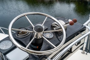 Tiara Yachts 43 - Amadeus - Tower Helm