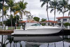 Tiara Yachts 43 - Amadeus - Exterior Profile