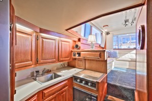 Viking 41 - Yota Life - Galley