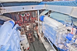 Viking 41 - Yota Life - Engine Room